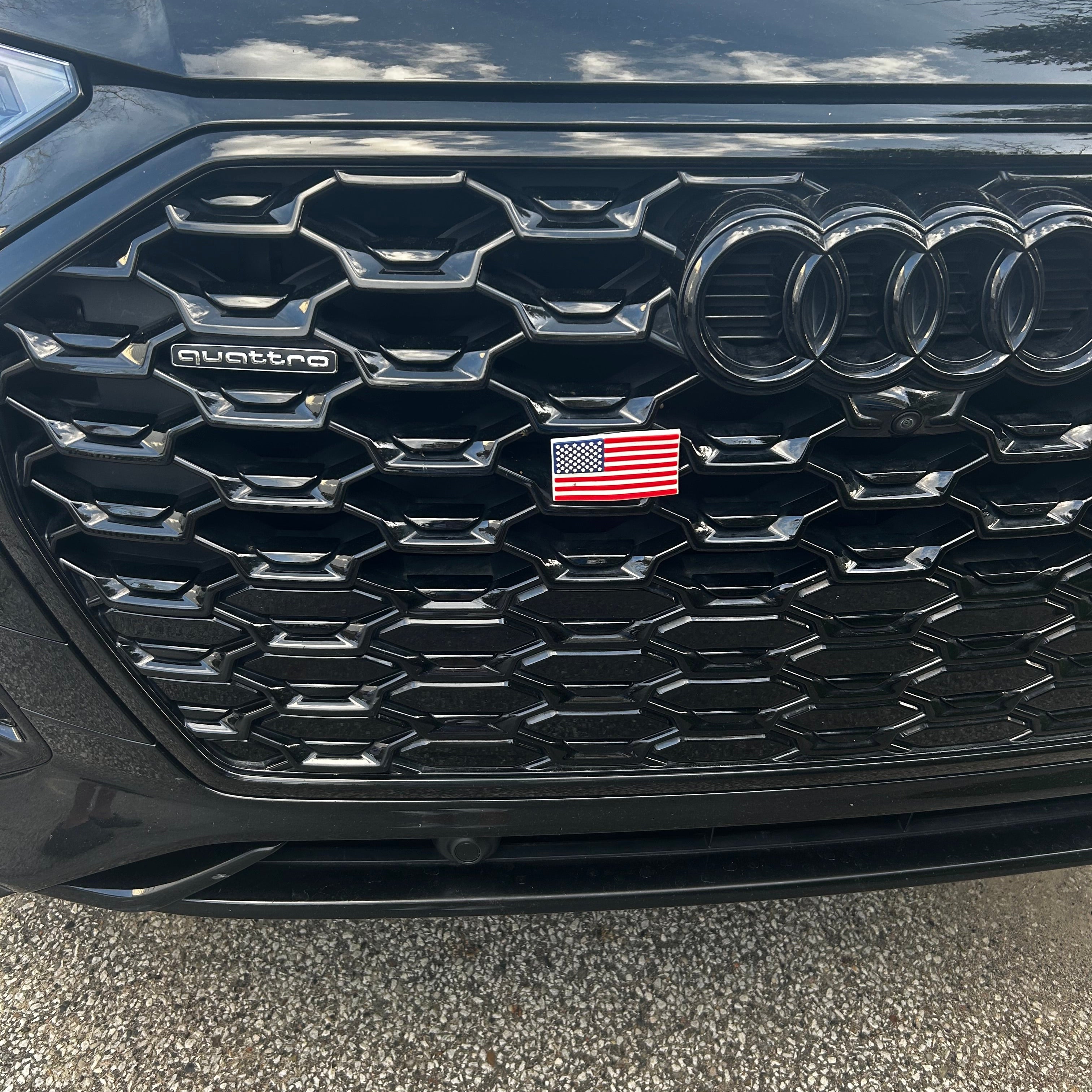 Decorative Car Grille Insert – USA Flag | Grill Bits